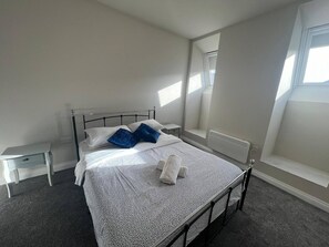 Apartment, 2 Bedrooms, Smoking, Balcony | 2 bilik tidur