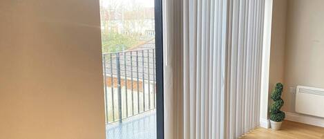 Apartment, 2 Bedrooms, Smoking, Balcony | Interior