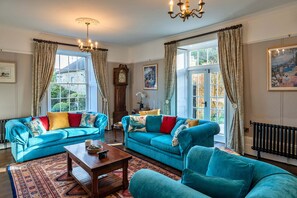 Cottage | Living area - Cottage in Cornwall by Helford River & Hot Tub (Helston)