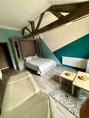 8 chambres, Wi-Fi, literie fournie