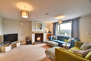 House | Living room - Holiday Home Near Bank Woods Nature Reserve, No Deposit (Harrogate)