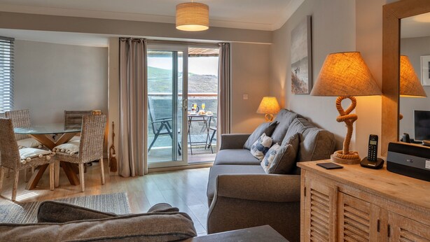 Apartment | Living room