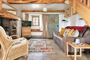 コテージ | リビングルーム | 暖炉