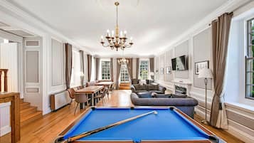 Apartment | Pool | Outdoor pool