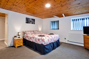 Bungalow | 4 chambres, fer et planche à repasser
