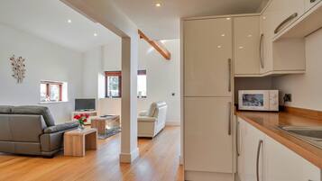 Cottage | Private kitchen | Toaster