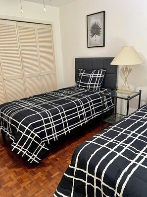 4 chambres, bureau, fer et planche à repasser, Wi-Fi gratuit