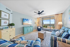 Signature Condo, 3 Bedrooms, Balcony, Pool View | Living room - Windward Pointe 104 (Orange Beach)