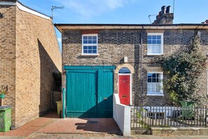 Apartment | Exterior