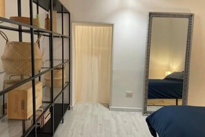 1 camera, Wi-Fi, lenzuola