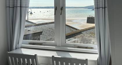 Seahorse Cottage