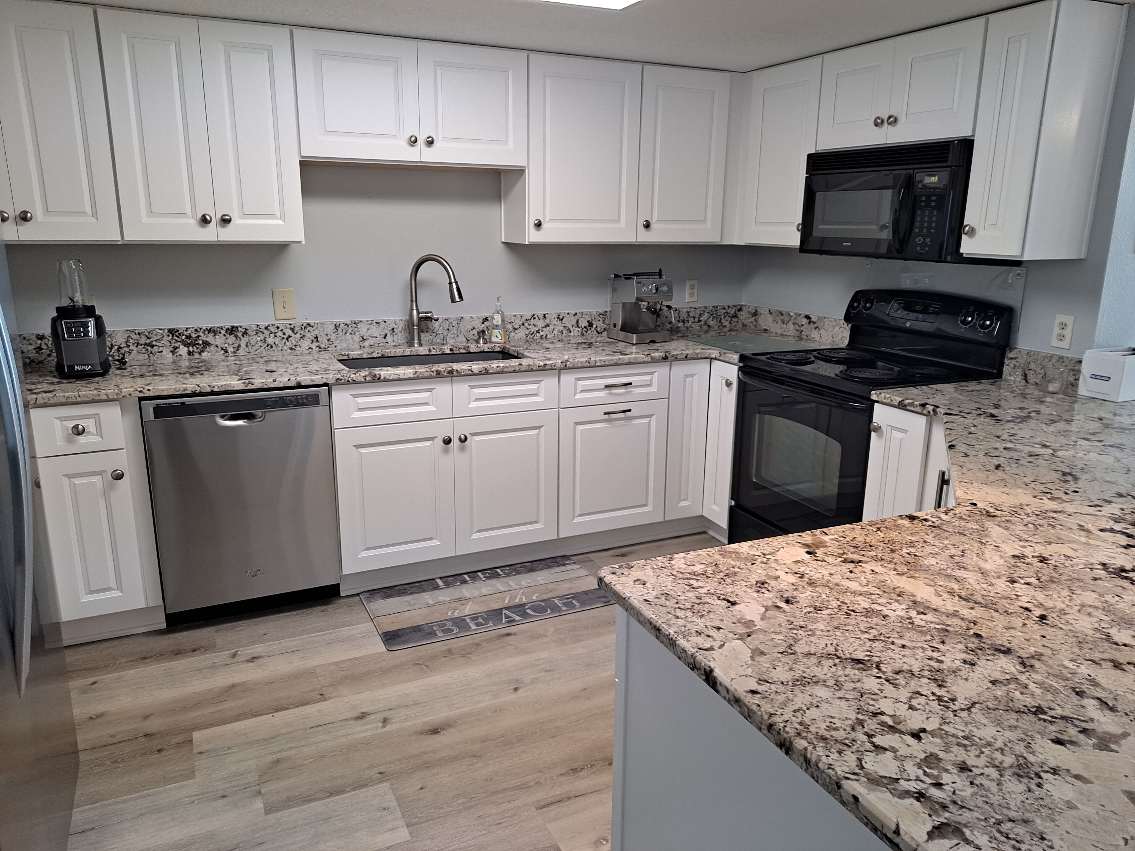 Cookware/dishes/utensils, spices