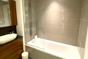 Apartment | Badezimmer