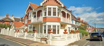Apartment in Brighton Near the Beach