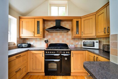 Lodge by River Wye With Private River Access