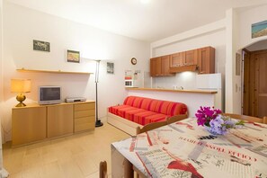 Appartement, 1 chambre, fumeurs, patio | Salle de séjour