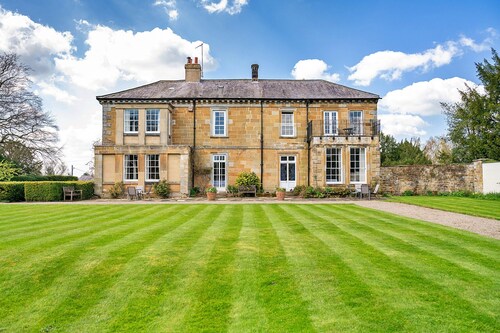 Lodge in Thirsk With Spa & Countryside Views