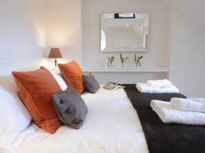 Κατάλυμα σε Αγροικία | 4 υπνοδωμάτια, μοναδική διακόσμηση, μοναδική επίπλωση, δωρεάν Wi-Fi 