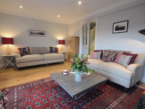Living area - Sea Crest (Aldeburgh)