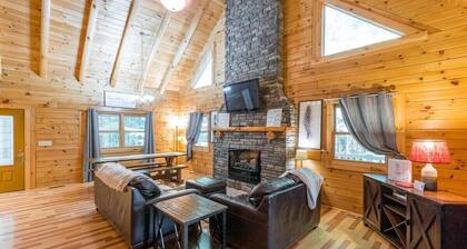 Hocking Creek Reserve | Fenced Yard, Pet Friendly