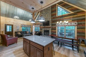 Televisor i llar de foc 