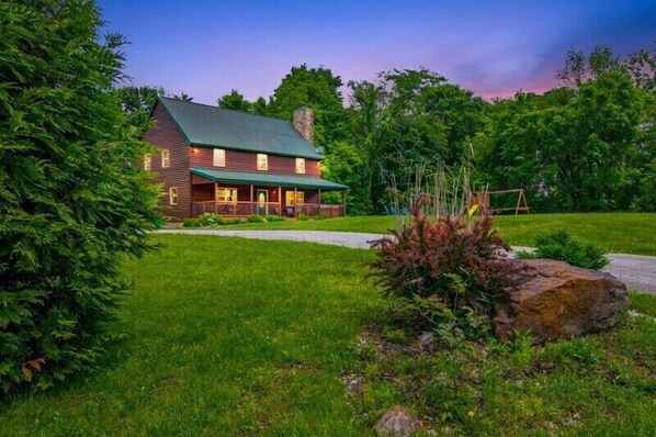 Exterior - Dragonfly Lodge | Hocking Hills (Logan)