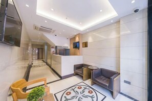 Lobby - Homeinn Pebble Hotel (Shanghai Nanjing Road Pedestrian Street Jiangyin Road) (Shanghai)
