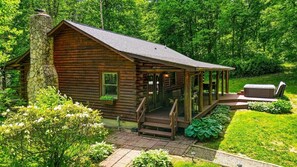 Exterior - Amazing Starr Cabin | Hocking Hills, Hot Tub, 3BR (Rockbridge)