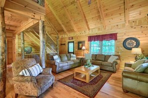 Televisión y chimenea 