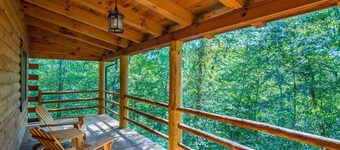 Buck Ridge Cabin | Hocking Hills, 12 Acres, Pets