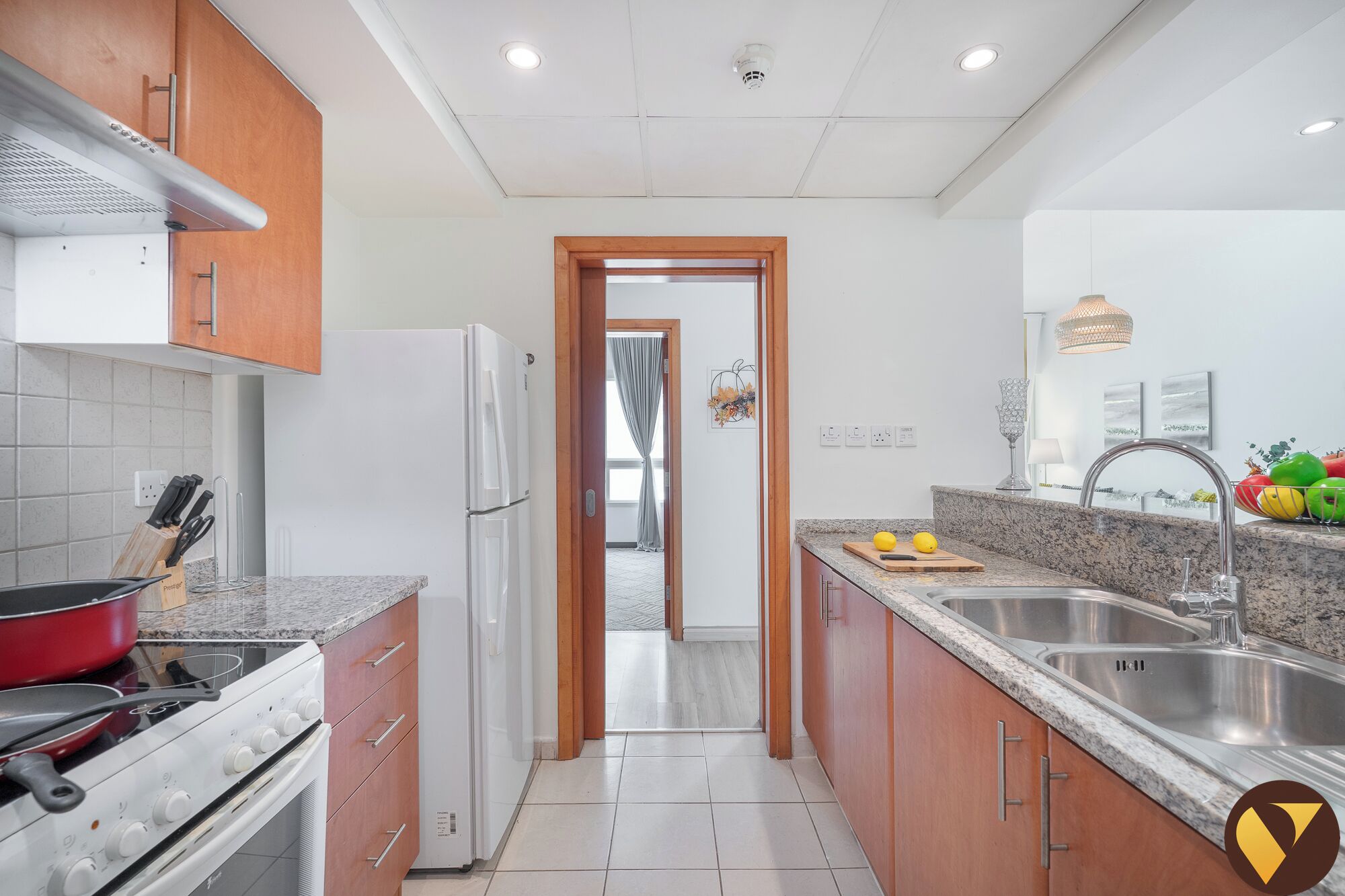 Apartamento superluxo, vista para a cidade | Cozinha privada | Geladeira grande, micro-ondas, fogão