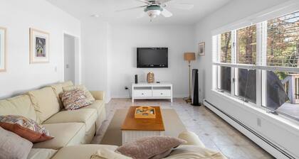 Classic Cape Escape in Charming Cotuit