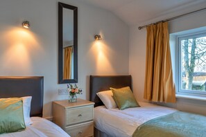 Cottage | 2 bedrooms - Cottage in Newquay Near Fistral Beach (Newquay)