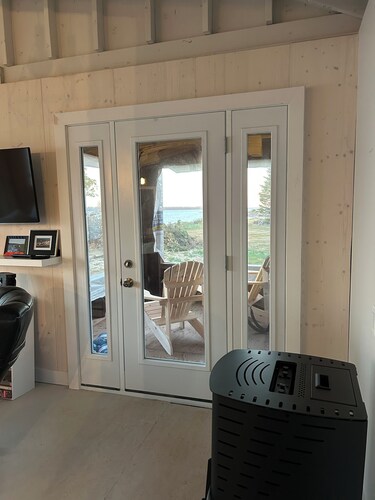 3 Bedroom Fully Furnished Cottage on Miramichi Bay