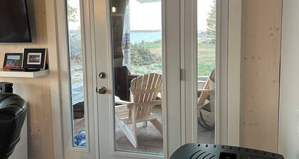 3 Bedroom Fully Furnished Cottage on Miramichi Bay