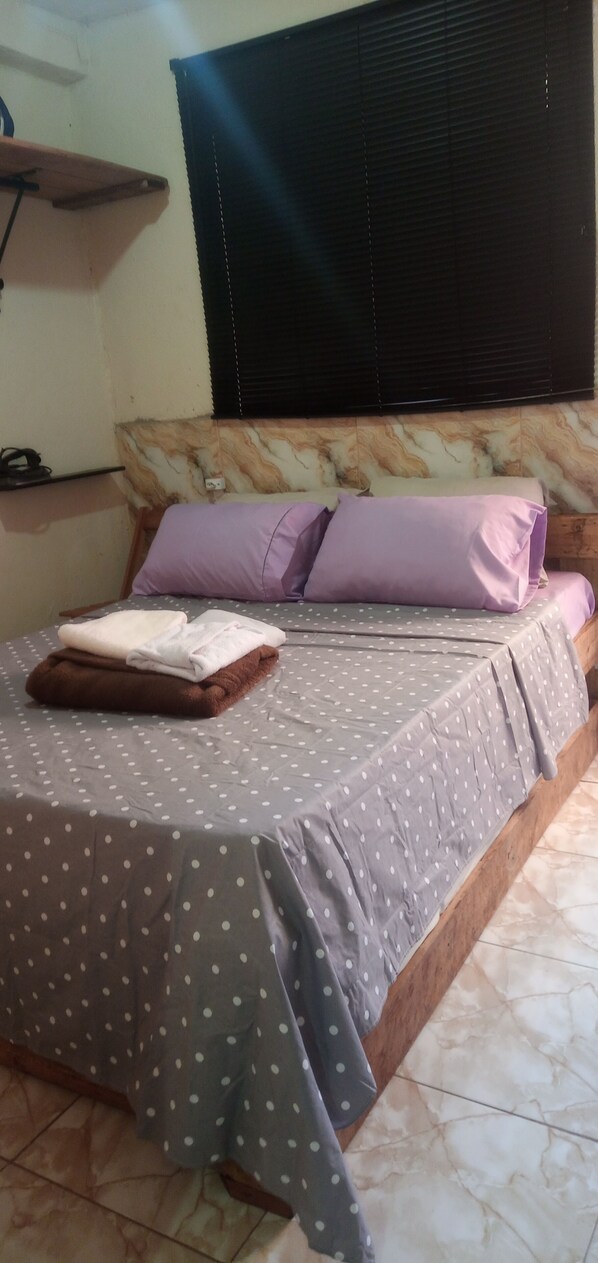 1 bedroom, iron/ironing board, WiFi, bed sheets