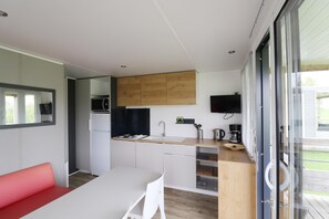 Dining - Chalet by Hegermeer With Lake Access (Heeg)