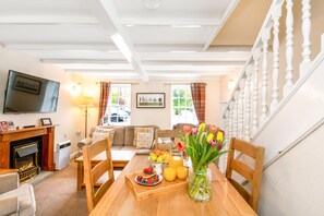Cottage | Tempat makan