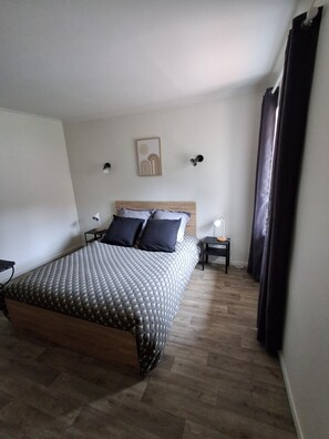 2 Schlafzimmer, Bügeleisen/Bügelbrett, Reisekinderbett, WLAN