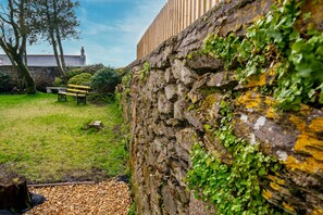 Cottage | Property grounds