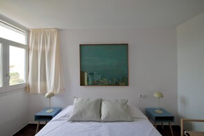 3 dormitorios, tabla de planchar con plancha, wifi gratis y ropa de cama