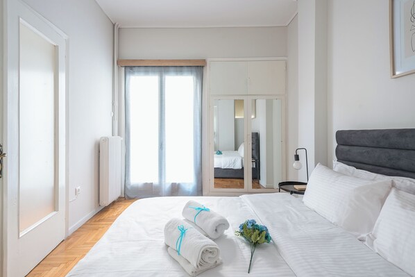 2 bedrooms, iron/ironing board, free WiFi, bed sheets