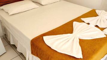 Habitación triple estándar | Wifi gratis y ropa de cama
