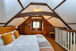 House | 4 bedrooms, iron/ironing board - Riverview Holiday Home in Stamford, No Deposit (Peterborough)