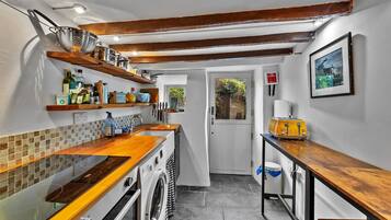 Cottage | Bếp riêng