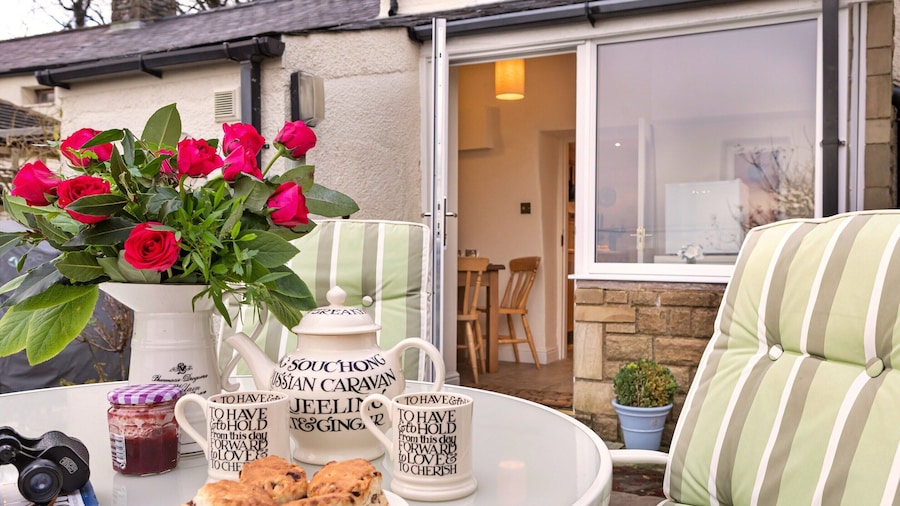 Historical Cottage in Ingleton, No Deposit