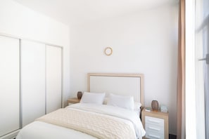 Soundproofing, free cribs/infant beds, free WiFi, bed sheets