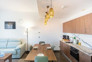 Soundproofing, free cribs/infant beds, free WiFi, bed sheets