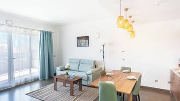 Suite Premium, vistas a la ciudad | Cunas gratuitas, wifi gratis, ropa de cama