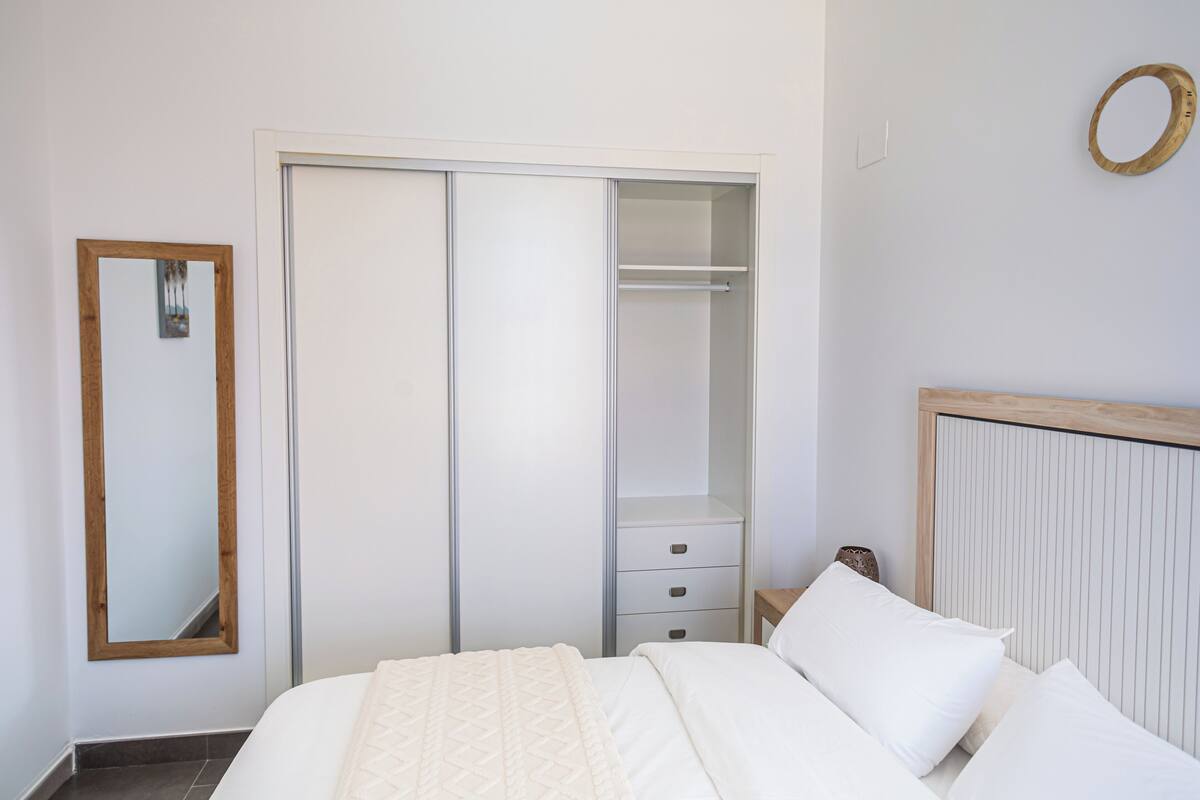 Soundproofing, cribs (free), WiFi (free), bed sheets